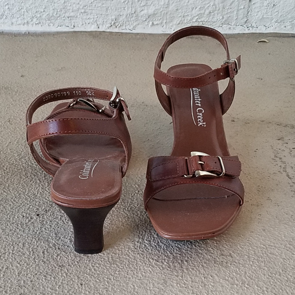 COLDWATER CREEK BROWN BUCKLE SANDAL HEEL SHOE 7 - Picture 5 of 8